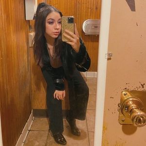 Meet your Posher, Lily